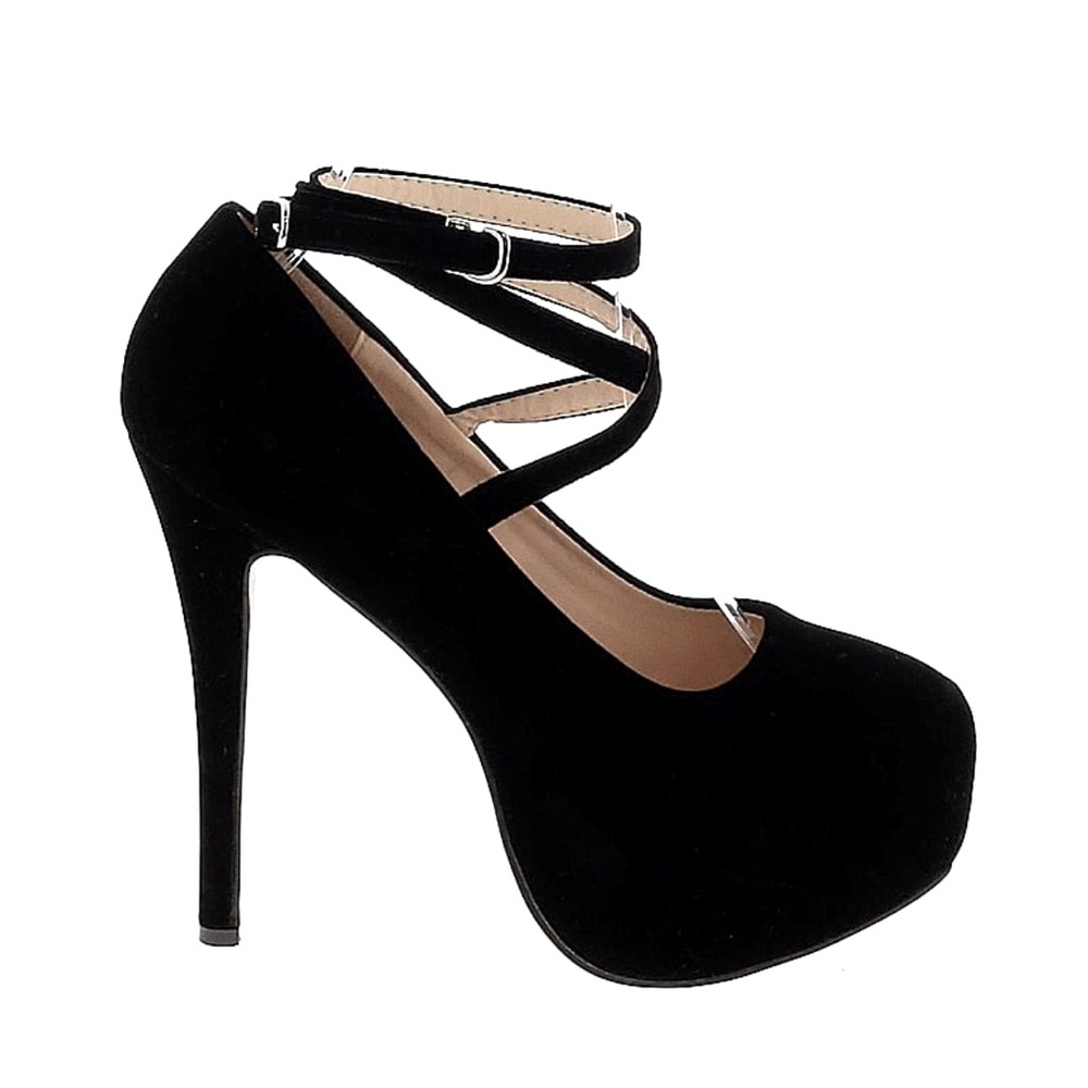 Ochenta Pumps